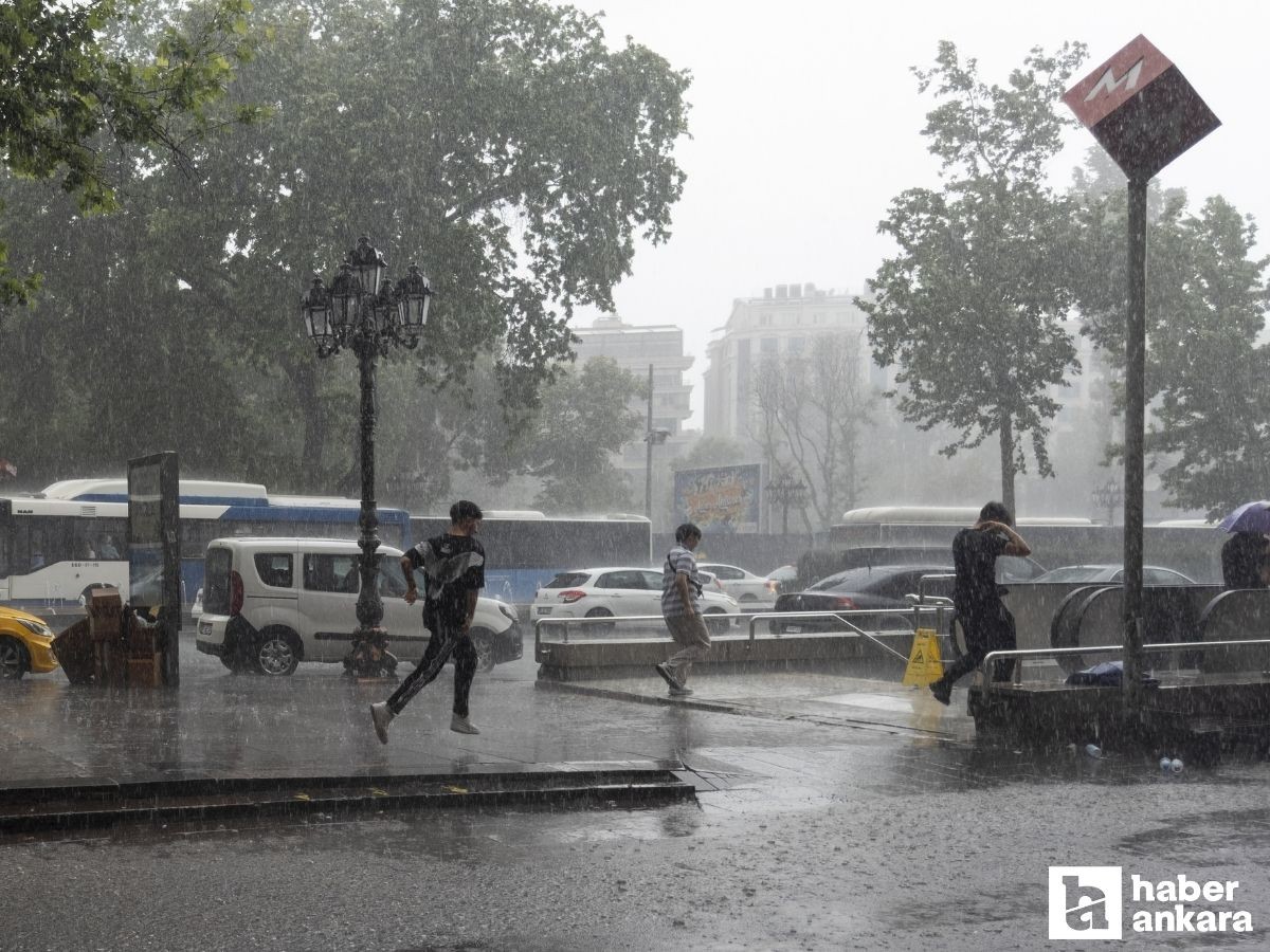 Ankara'da gök gürültülü şiddetli sağanak yağış uyarısı: Bu saatlere dikkat!