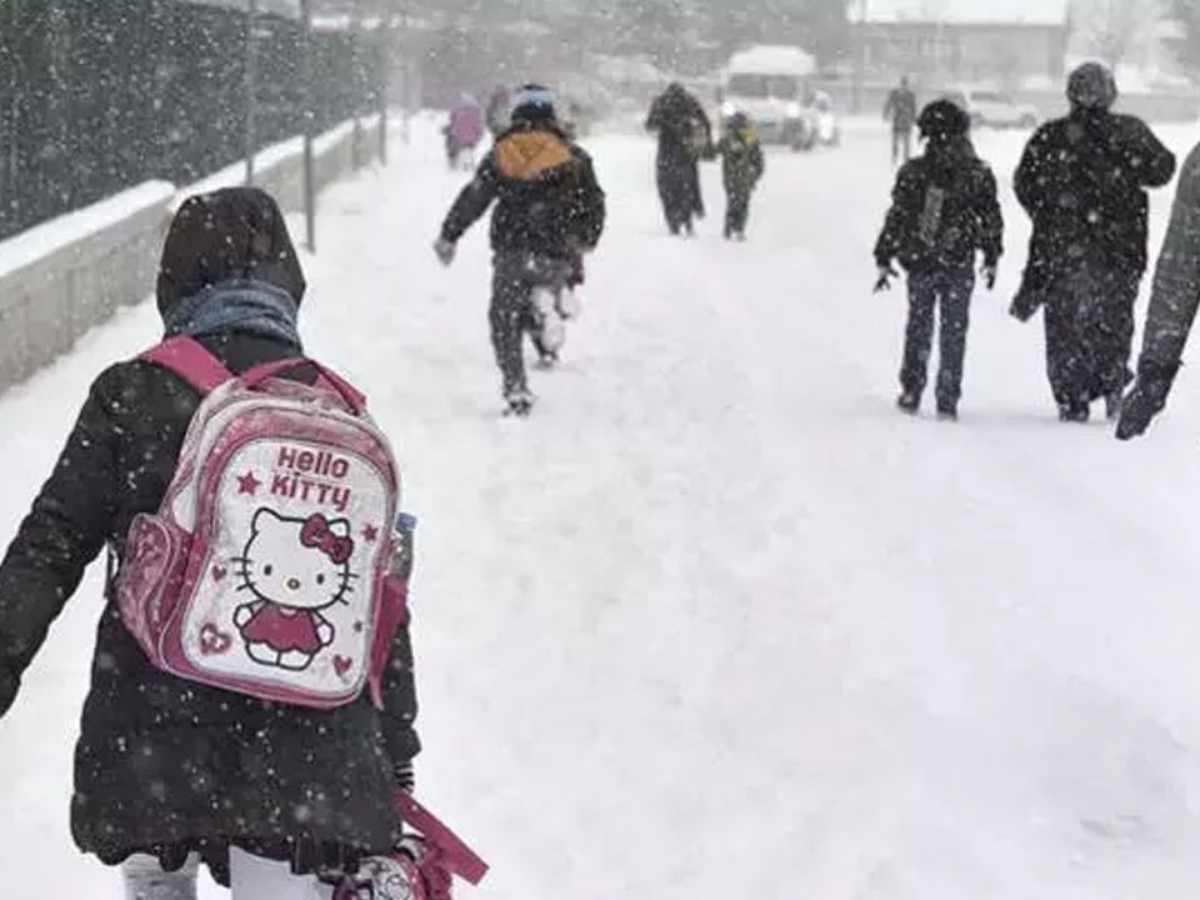 Ankara'da hava yarın nasıl olacak, 12 Ocak Pazartesi Ankara okullar tatil mi, kar tatili var mı?