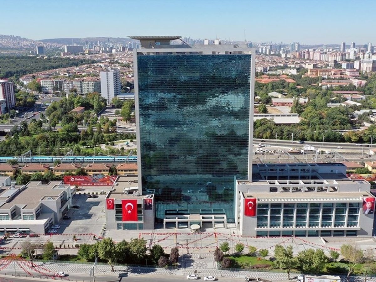 Ankara Büyükşehir Belediyesi'nden konut ve arsa satışı: 30 bin TL'si olan başvuru yapabilecek!