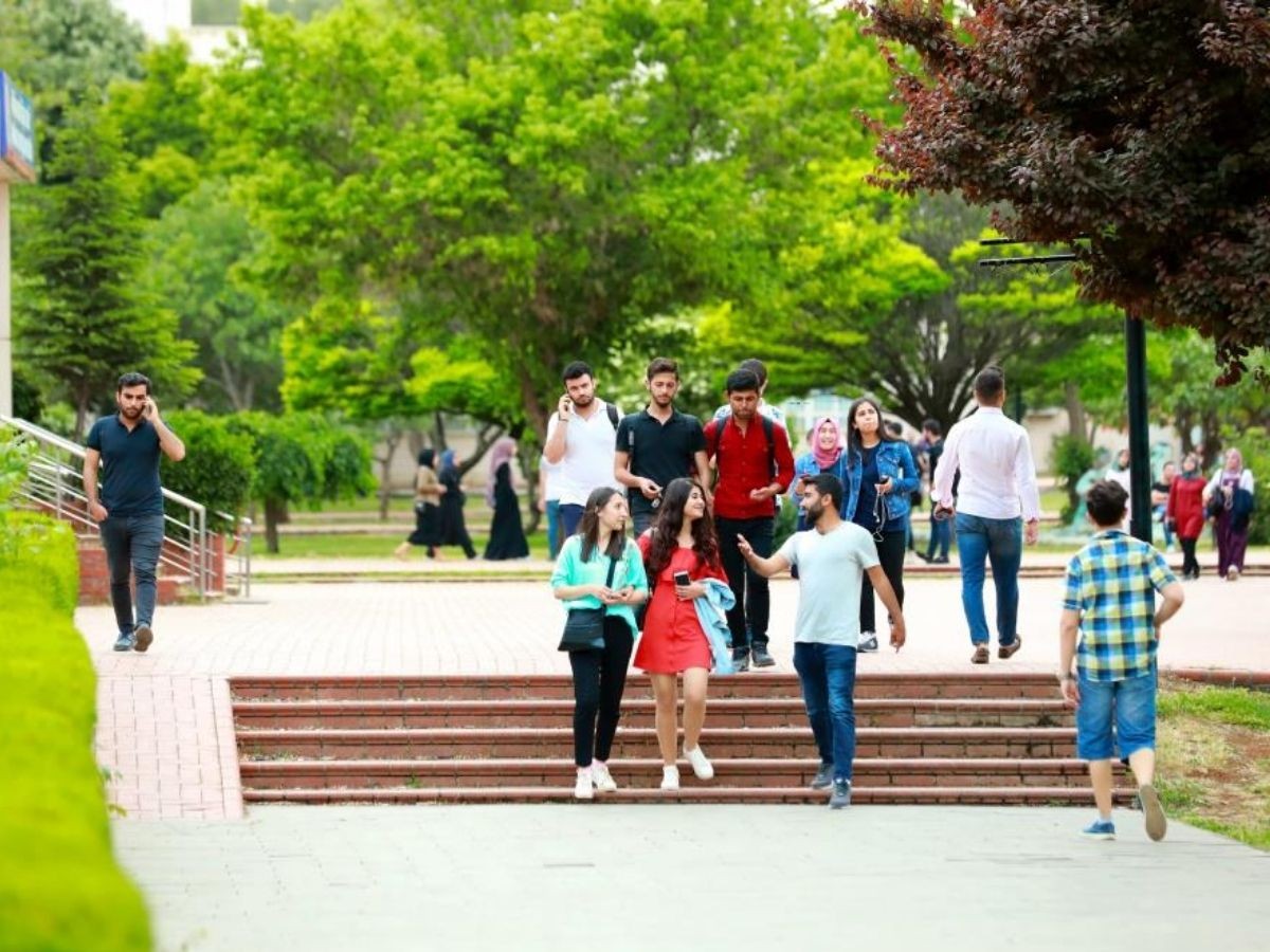 YÖK duyurdu: Türkiye'de 6.715.761 üniversite öğrencisi var!