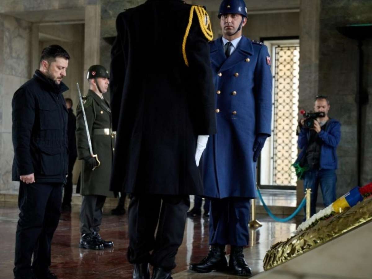 Ukrayna Devlet Başkanı Zelenskiy'den Anıtkabir ziyareti