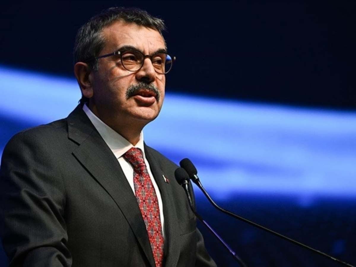 Bakan Yusuf Tekin'den özel okullar için velilere sözleşme uyarısı