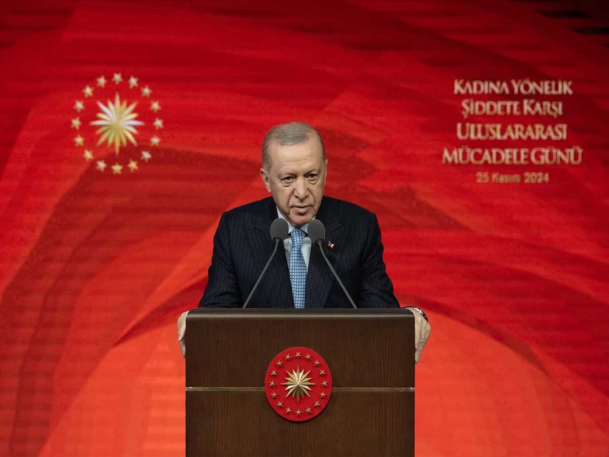 Cumhurbaşkanı Erdoğan: 'Kadına ve çocuğa karşı şiddet insanlığa ihanettir'