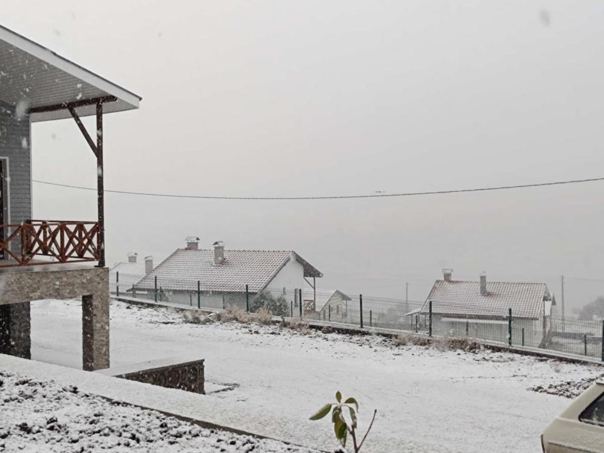 Ankara'da yeni mevsimin ilk karı Beypazarı'na yağdı!