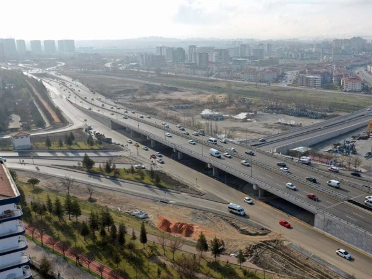 Ankara'da trafik yoğunluğu yaşanan bölge için Ankara Büyükşehir Belediyesi'nden yeni kavşak projesi