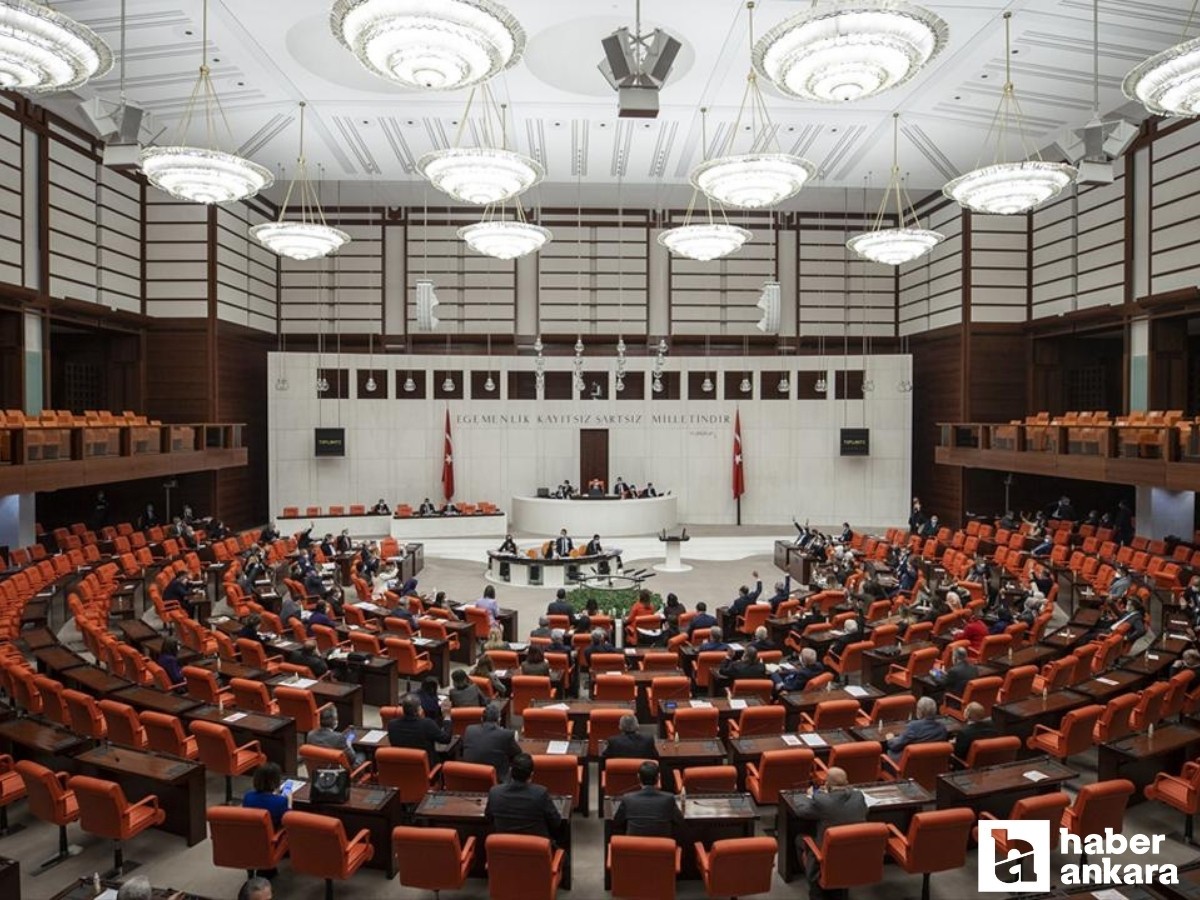 Üst düzey bazı kamu görevlilerinin maaşlarına yapılması planlanan 30 bin TL’lik zam geri çekildi!