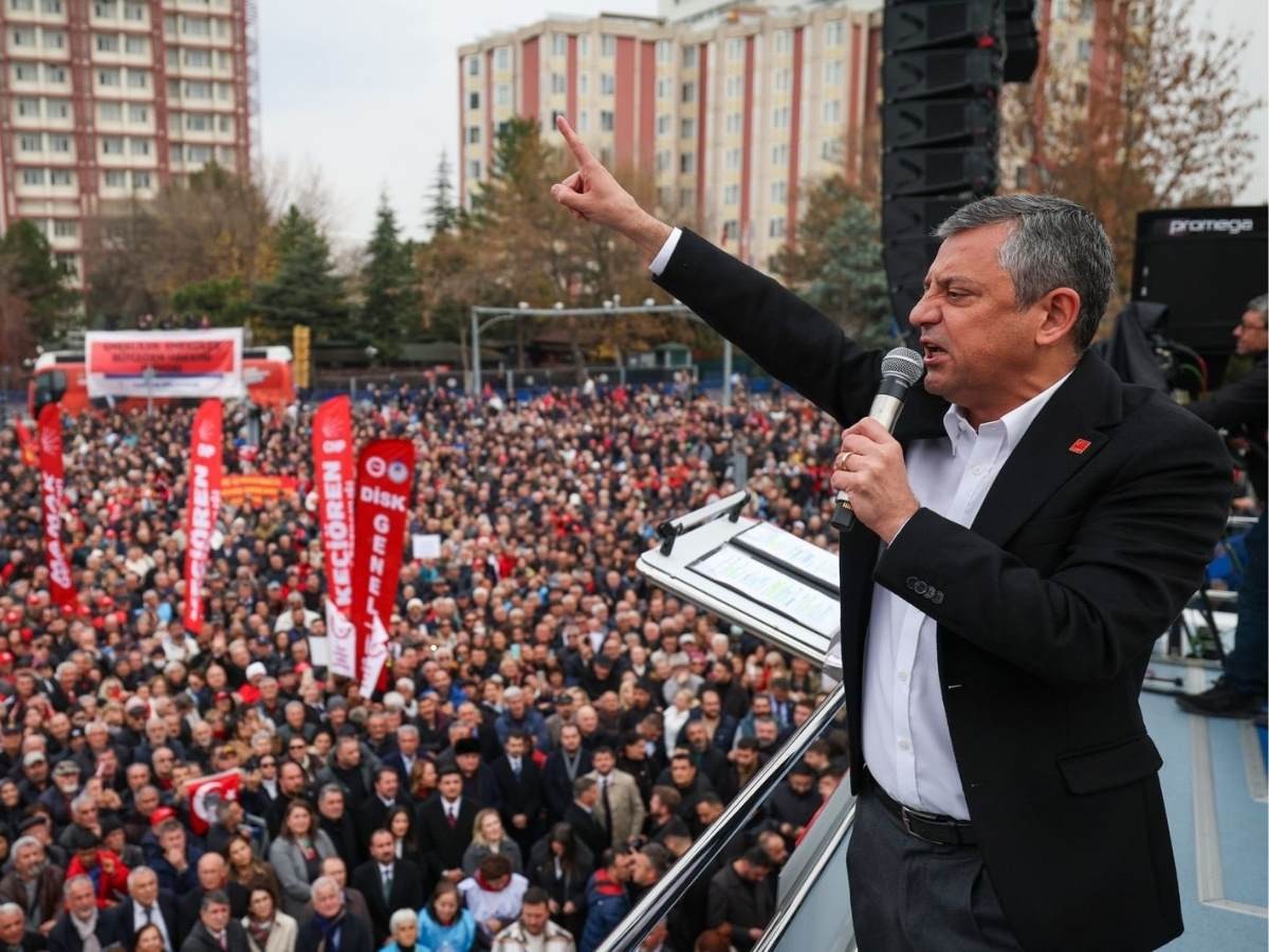 Özgür Özel başkentte emeklilerin ve emekçilerin bütçe hakkı mitinginde konuştu
