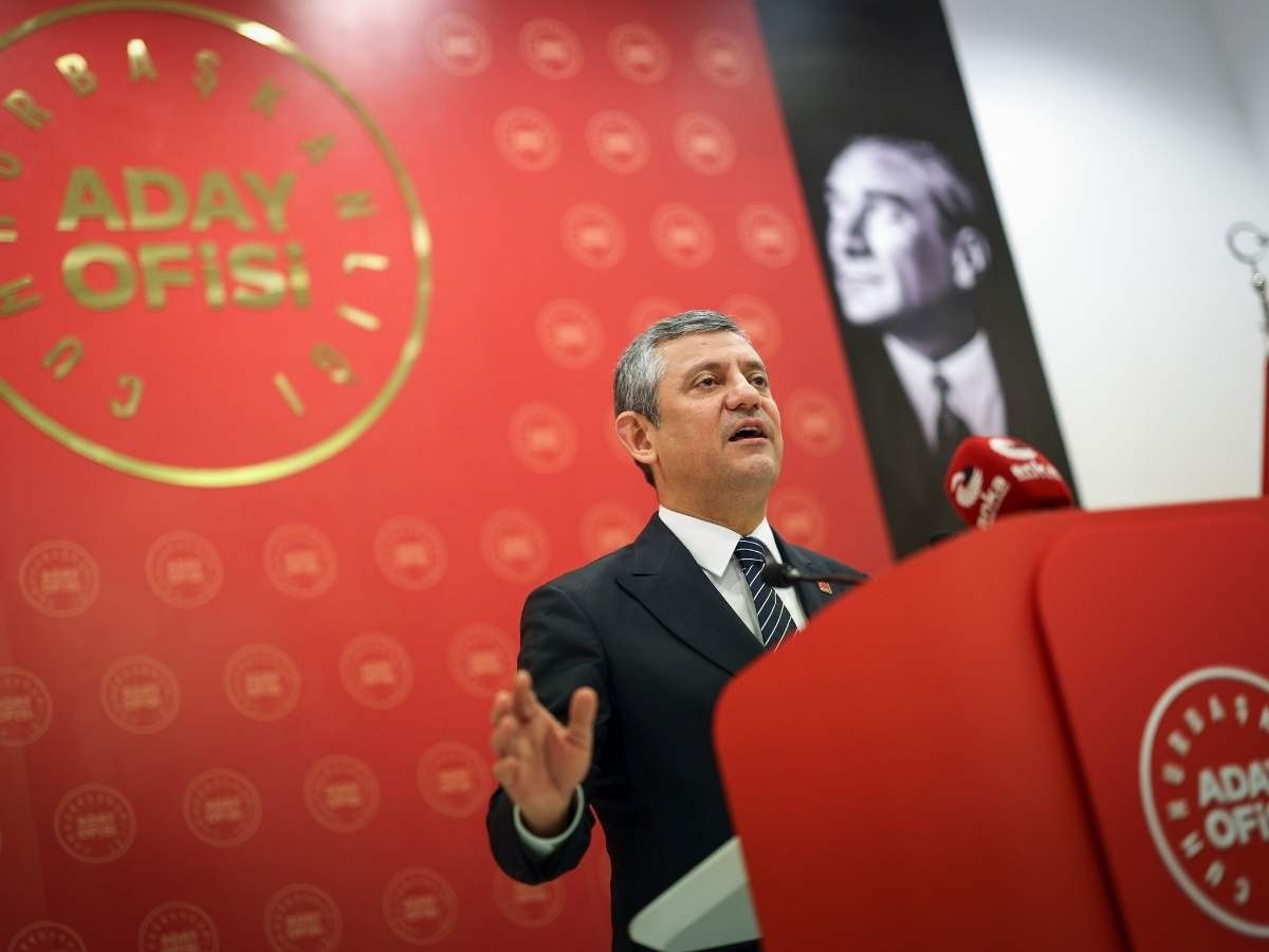 Özgür Özel: Temel gündem ekonomik ve sosyal krizdir