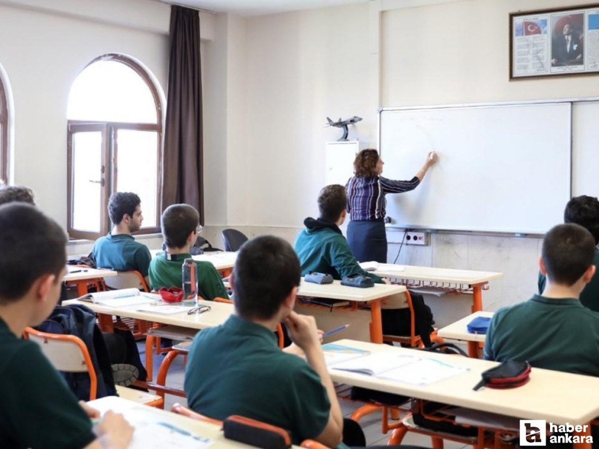 Bakan Tekin resmen açıkladı: 'Ara tatilleri kaldırmıyoruz'