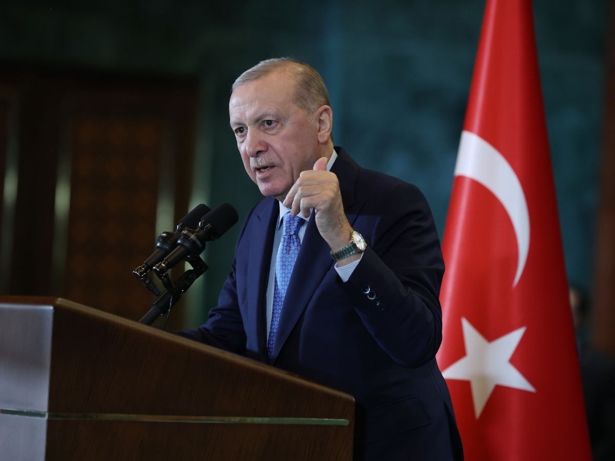 Cumhurbaşkanı Erdoğan: "Medya kuruluşlarından daha fazla inisiyatif almalarını bekliyoruz"