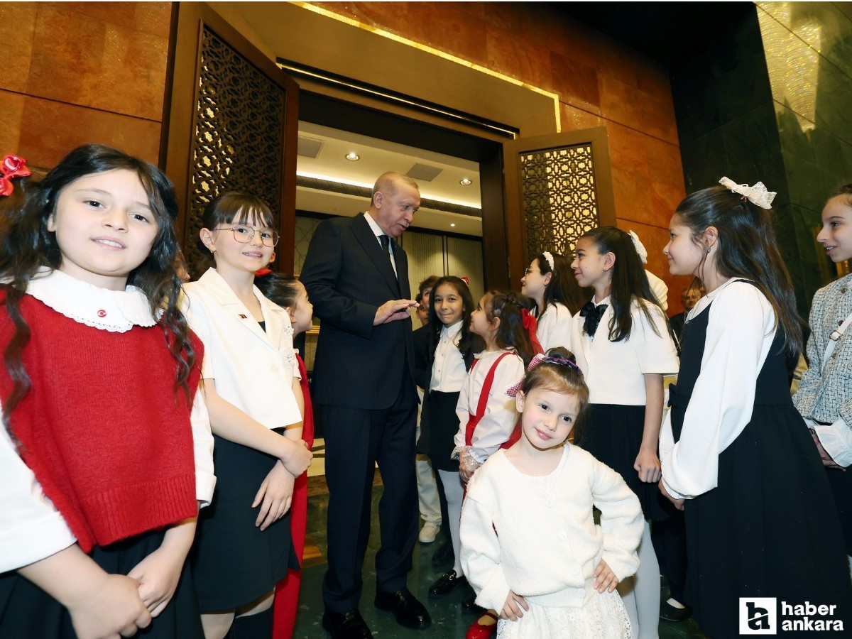 Cumhurbaşkanı Erdoğan, 23 Nisan dolayısıyla çocuklarla buluştu