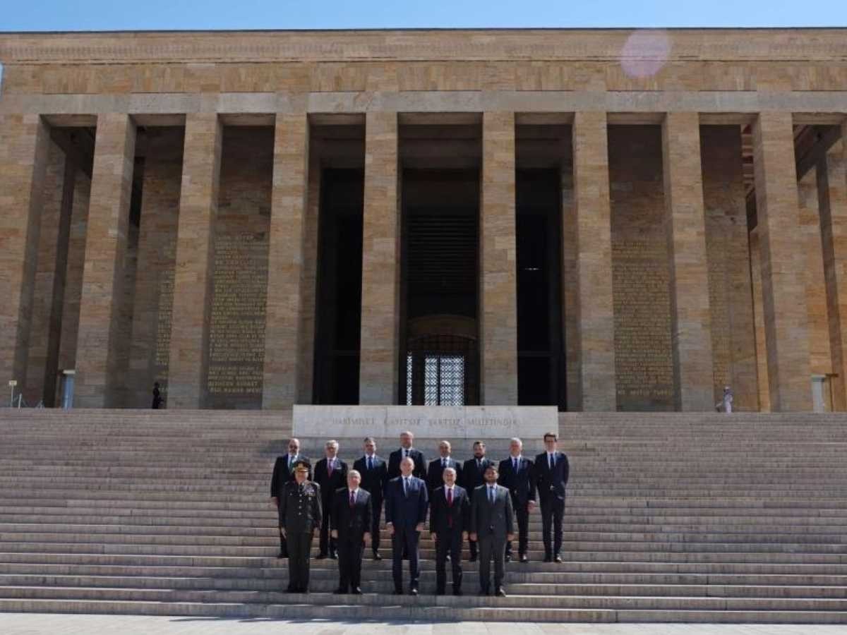 Polonya Cumhurbaşkanı Nawrocki, Anıtkabir'e ziyarette  bulundu