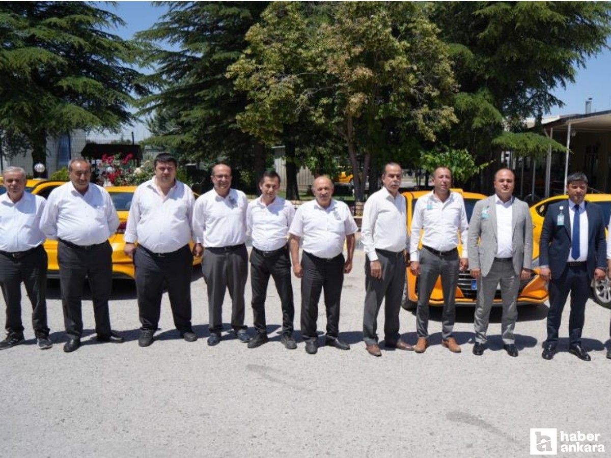 Zirve öncesinde başkentteki taksicilere İngilizce eğitimi verildi