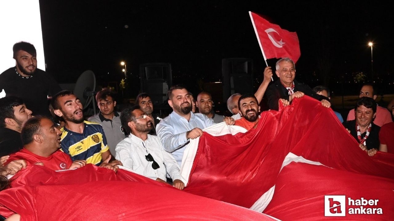 Mamak Belediyesi milli maç için ilçede devam ekran kuracak