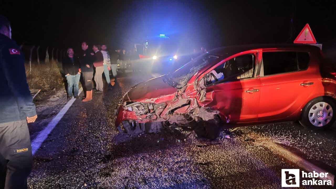 Çorum 'da trafik kazasında hurdaya dönen araçlardan 7 yaralı çıkarıldı