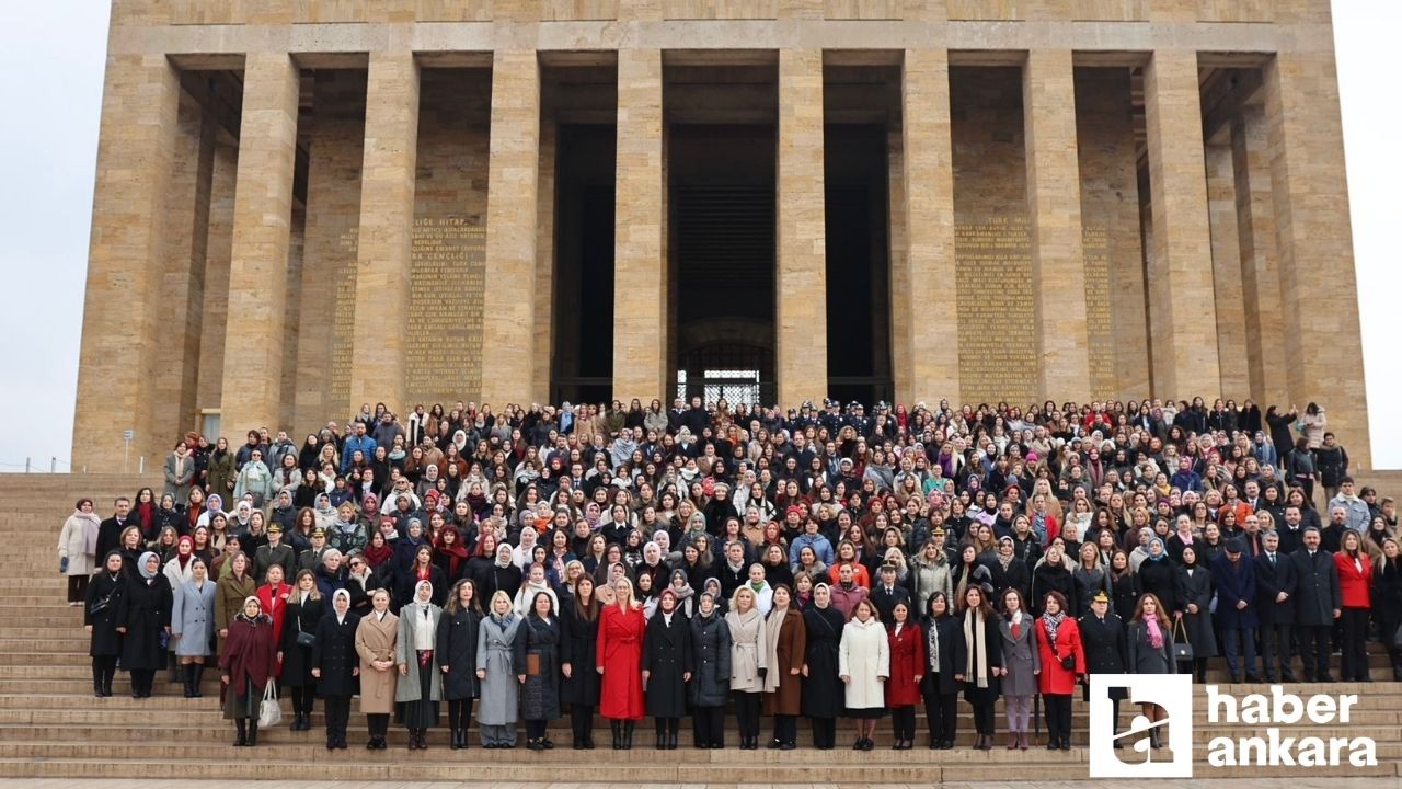Bakan Göktaş’tan Anıtkabir’e anlamlı ziyaret