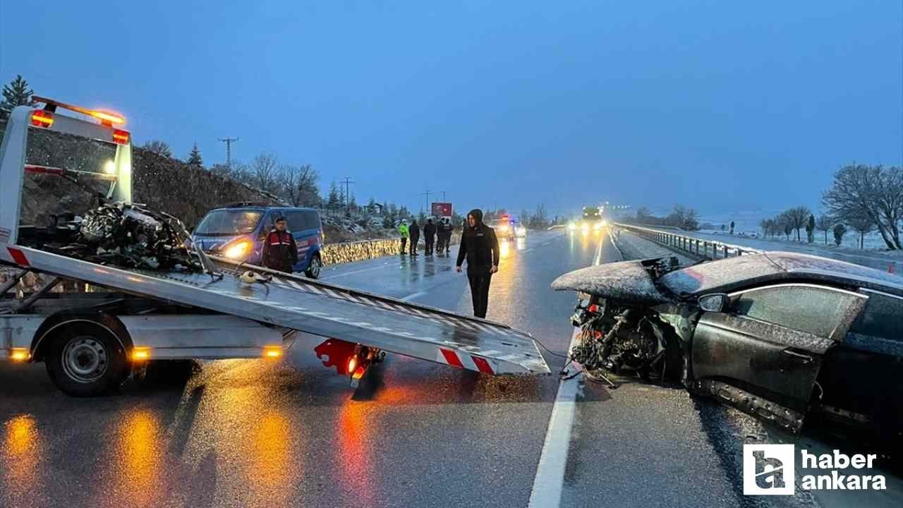 Afyonkarahisar-Ankara kara yolunda trafik kazası: 5 kişi yaralandı!