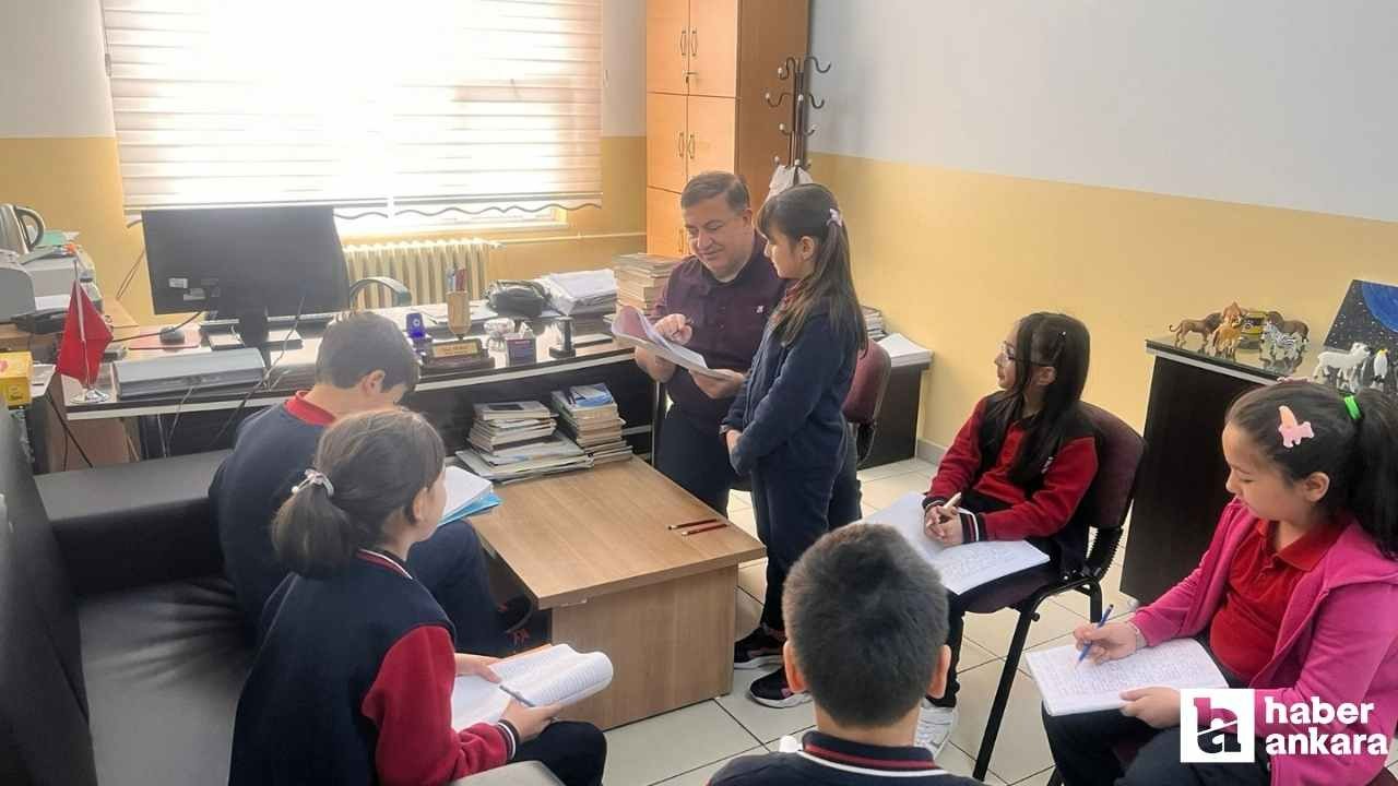 Mamak'ta ilkokul öğrencileri kitap çıkardı