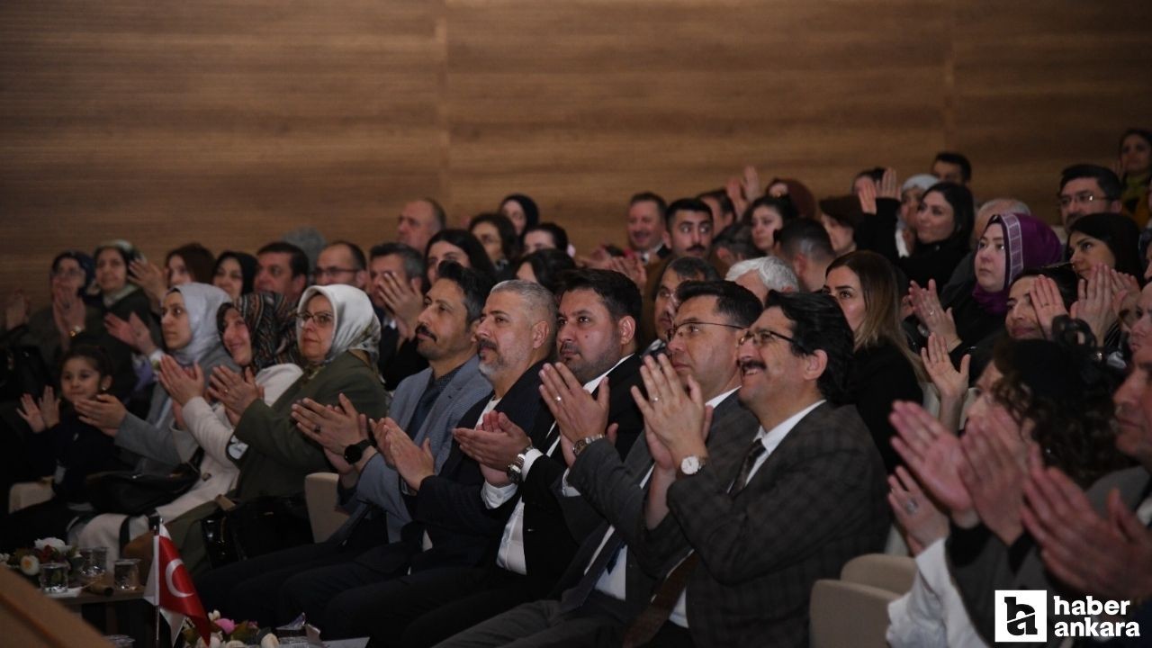 Kahramankazan Belediye Başkanı Çırpanoğlu şiir programına katıldı