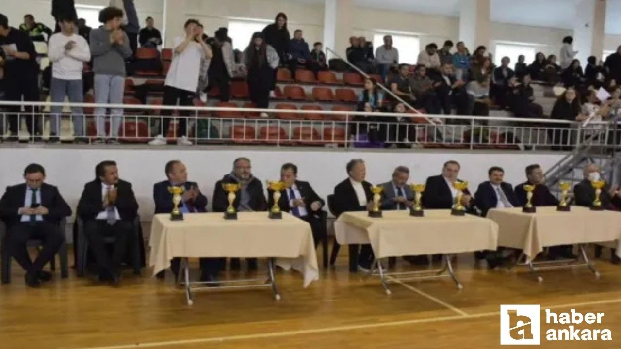 Nallıhan ilçesinde okullar arası voleybol turnuvası sona erdi