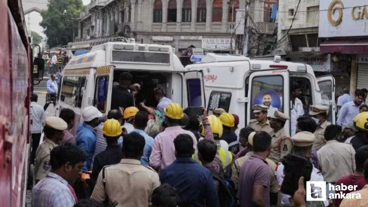 Hindistan'da çıkan yangında 17 kişi hayatını kaybetti