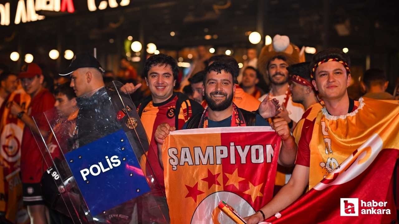 Ankara'da Galatasaray taraftarları şampiyonluğu kutladılar