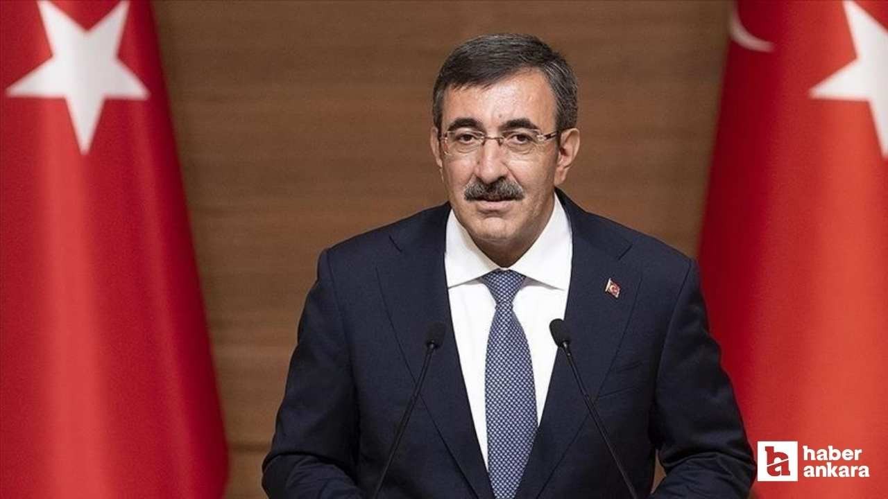 Cevdet Yılmaz: Enflasyonun düşmesi fiyatların geriye gitmesi değildir