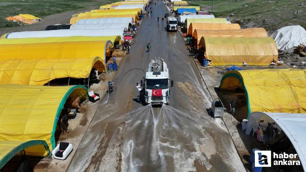 Keçiören Belediyesinin kurban pazarlarında günlük temizlik sürüyor