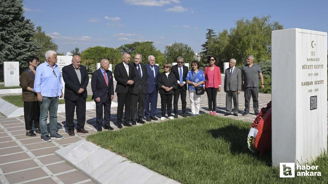Bülent Ecevit başkentte kabri başında anıldı!