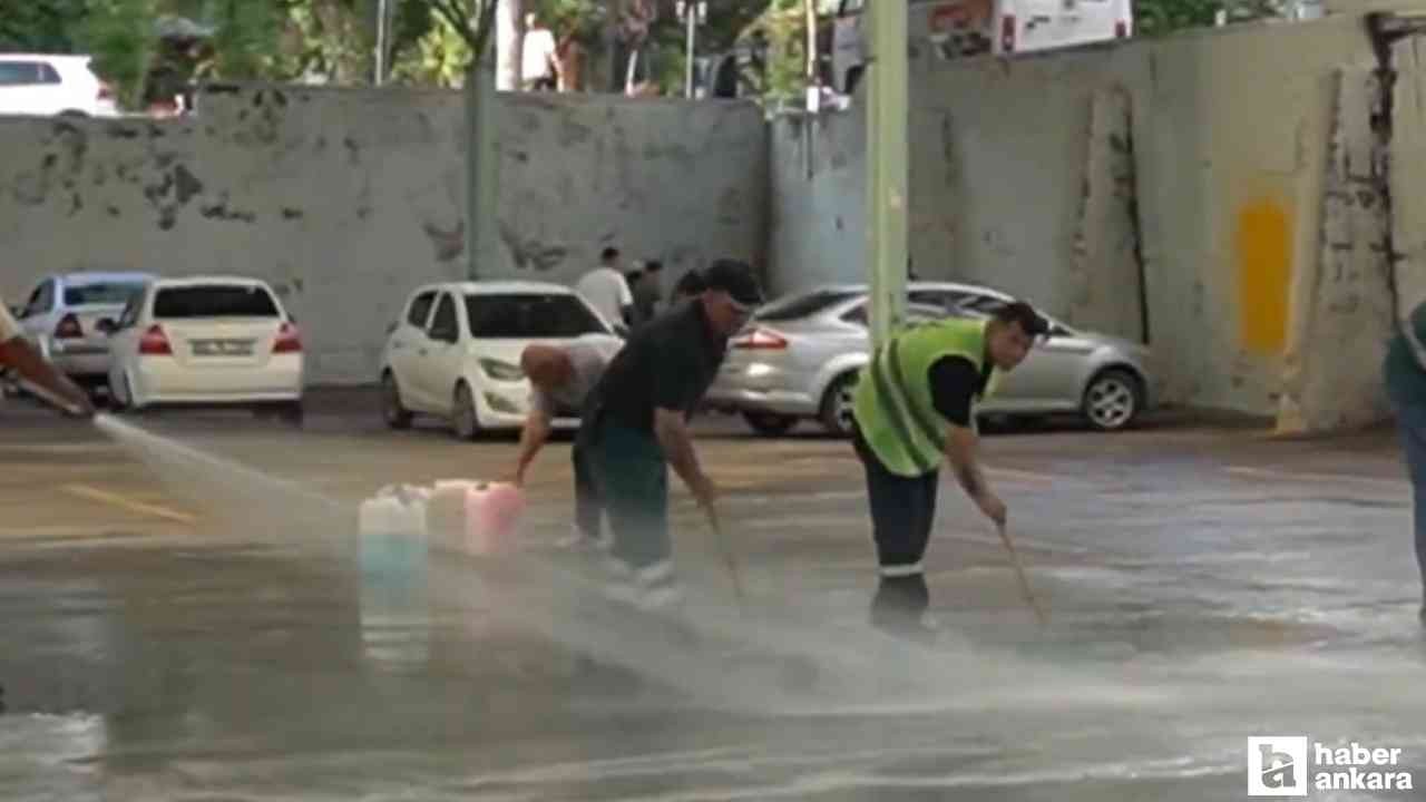 Keçiören Belediyesi kurban kesim noktalarını günlük temizliyor