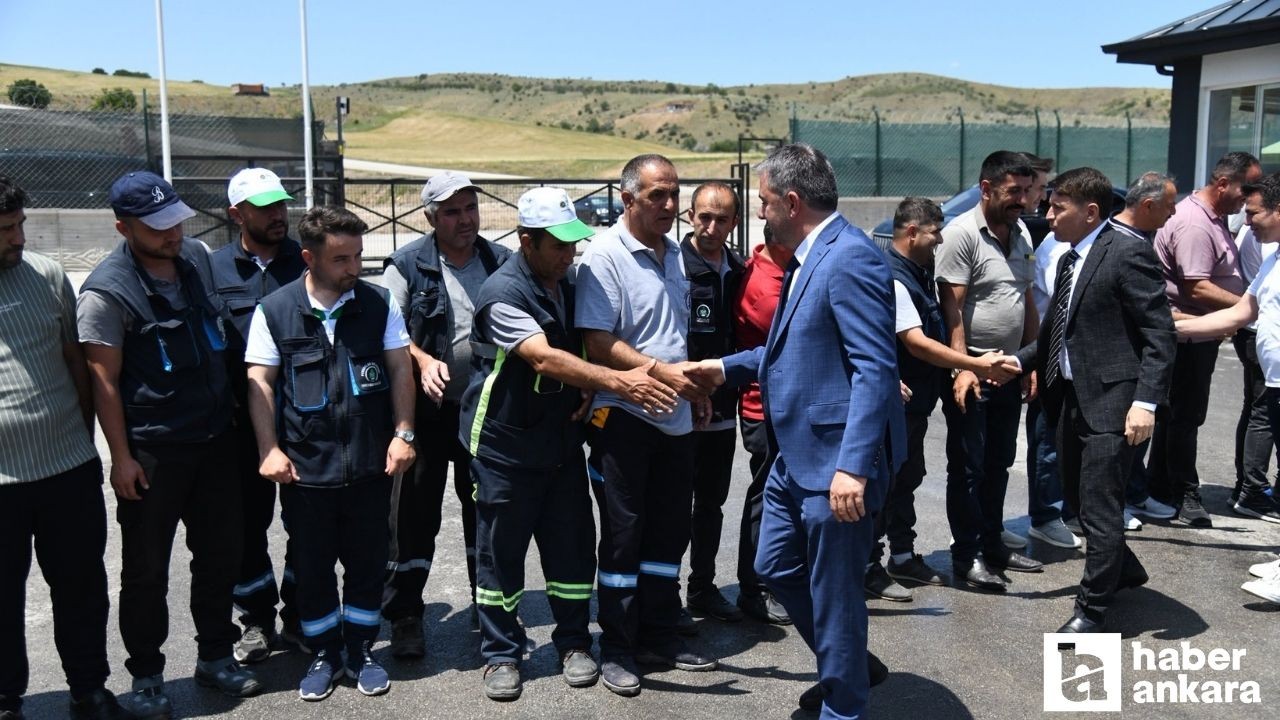 Pursaklar Belediye Başkanı Çetin personeller ile bayramlaştı