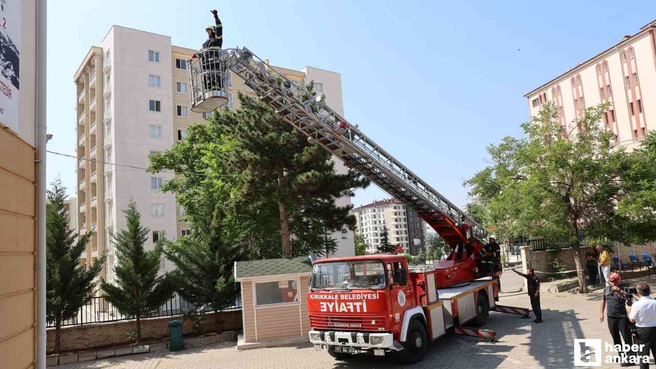 Kırıkkale'deki bir okulda yangın ve tahliye tatbikatı yapıldı