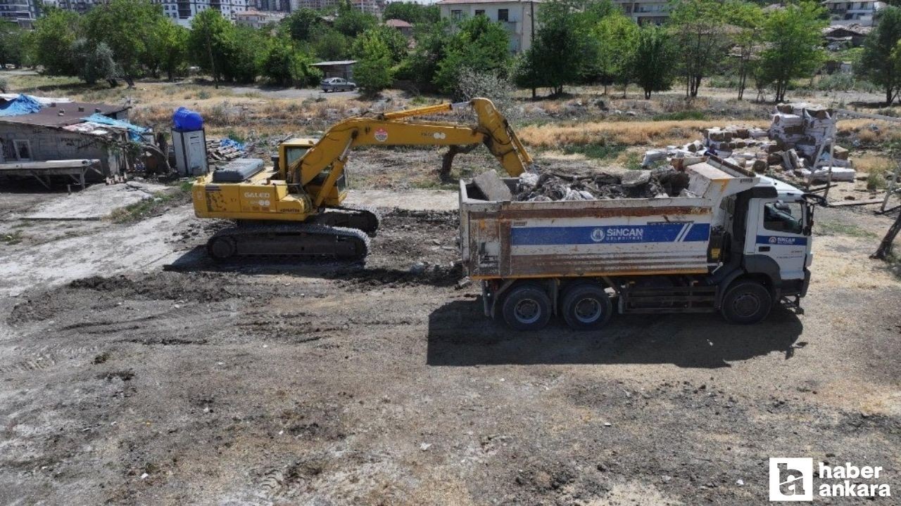 Sincan Belediyesi kaçak yapıları yıkmaya devam ediyor