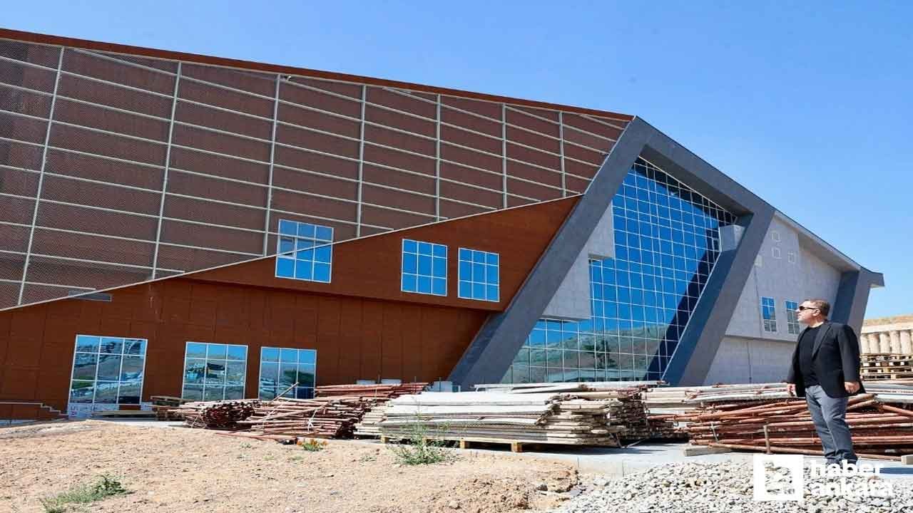 Sincan’da Şahintepesi Spor Kompleksi’nin yapımı sürüyor