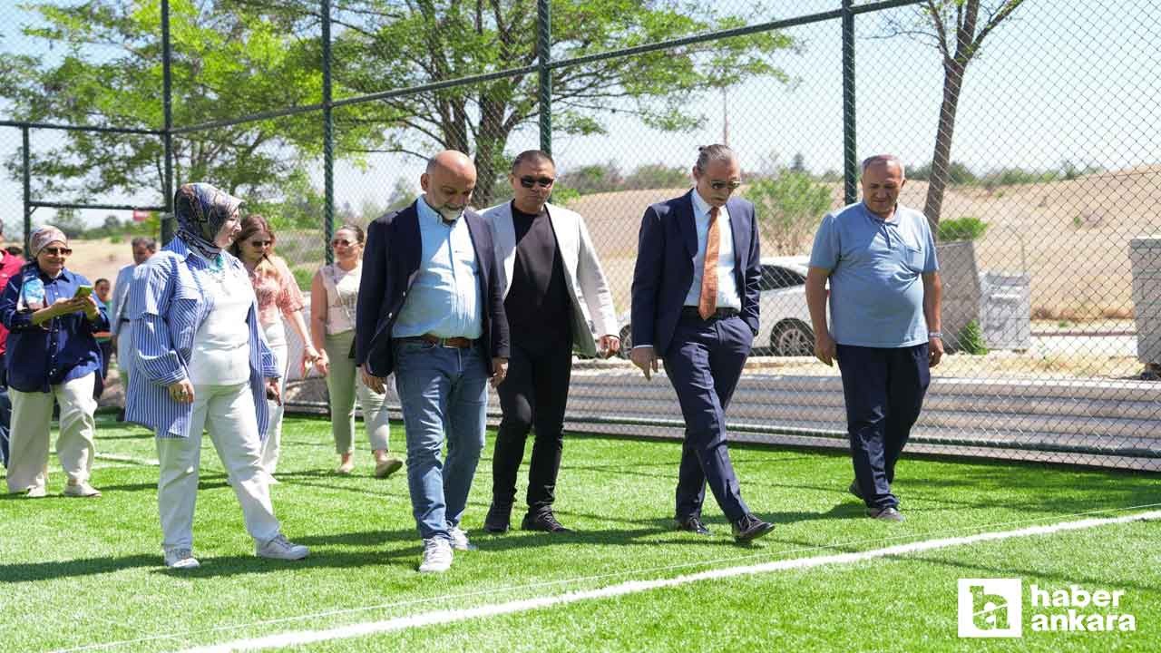 Başkan Beşikcioğlu, Etimesgut parklarındaki çalışmaları denetledi