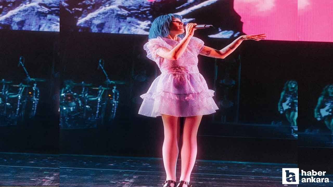 Dünyaca ünlü pop yıldızı Halsey'den Türkiye konseri!