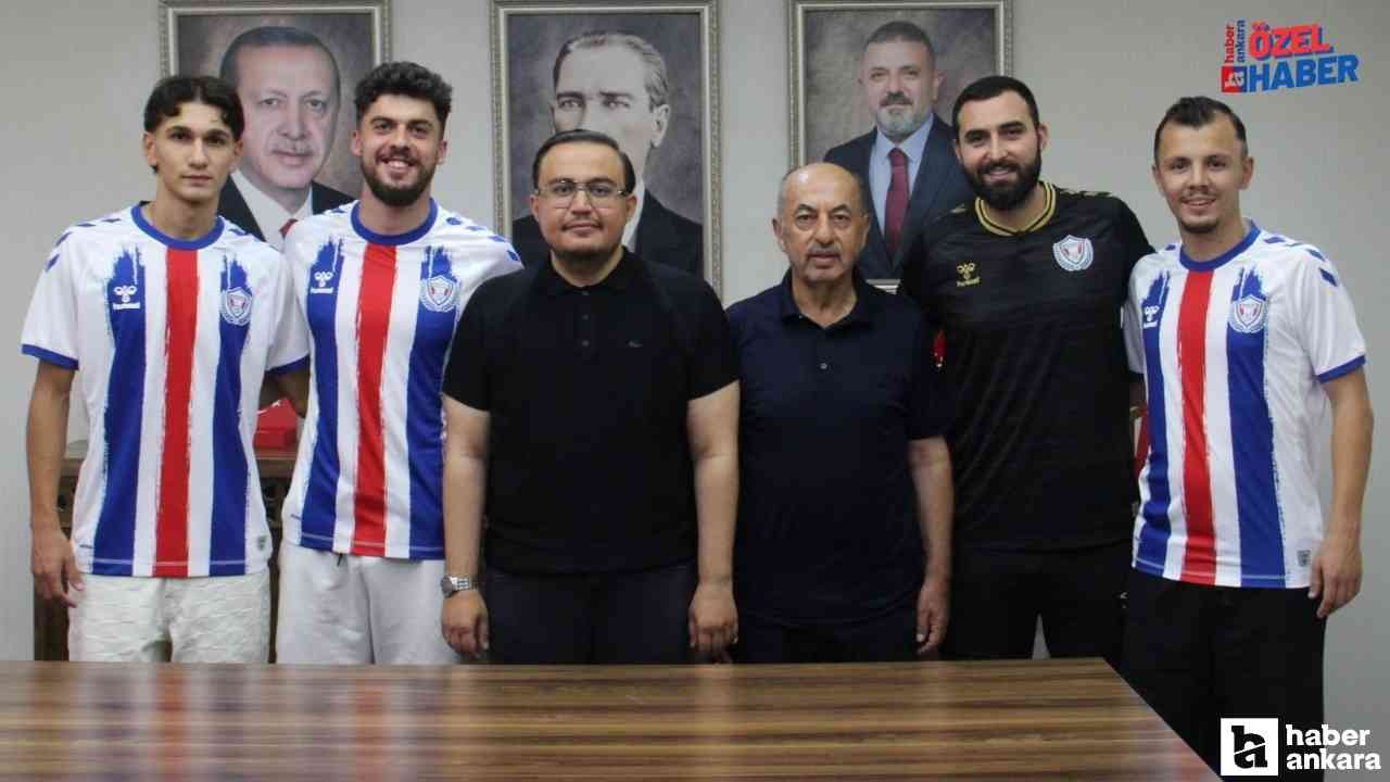 Sincan Belediyesi Ankaraspor'da 4 imza birden atıldı