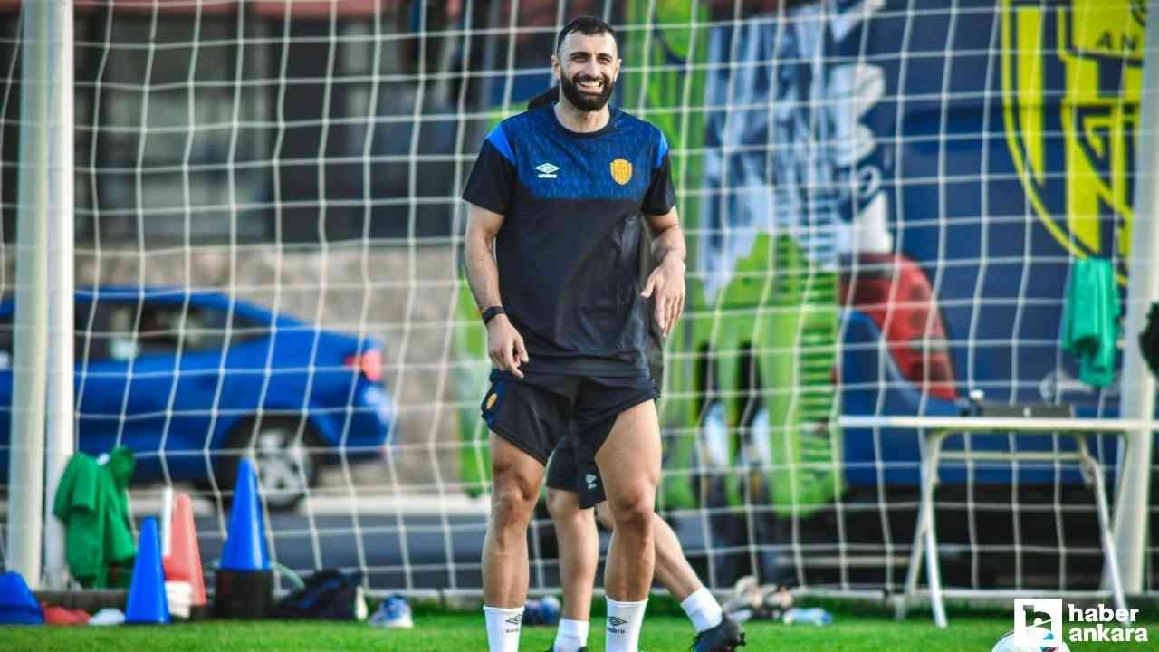Ankaragücü oyuncusu Efkan Bekiroğlu taraftarlar için veda mesajı paylaştı