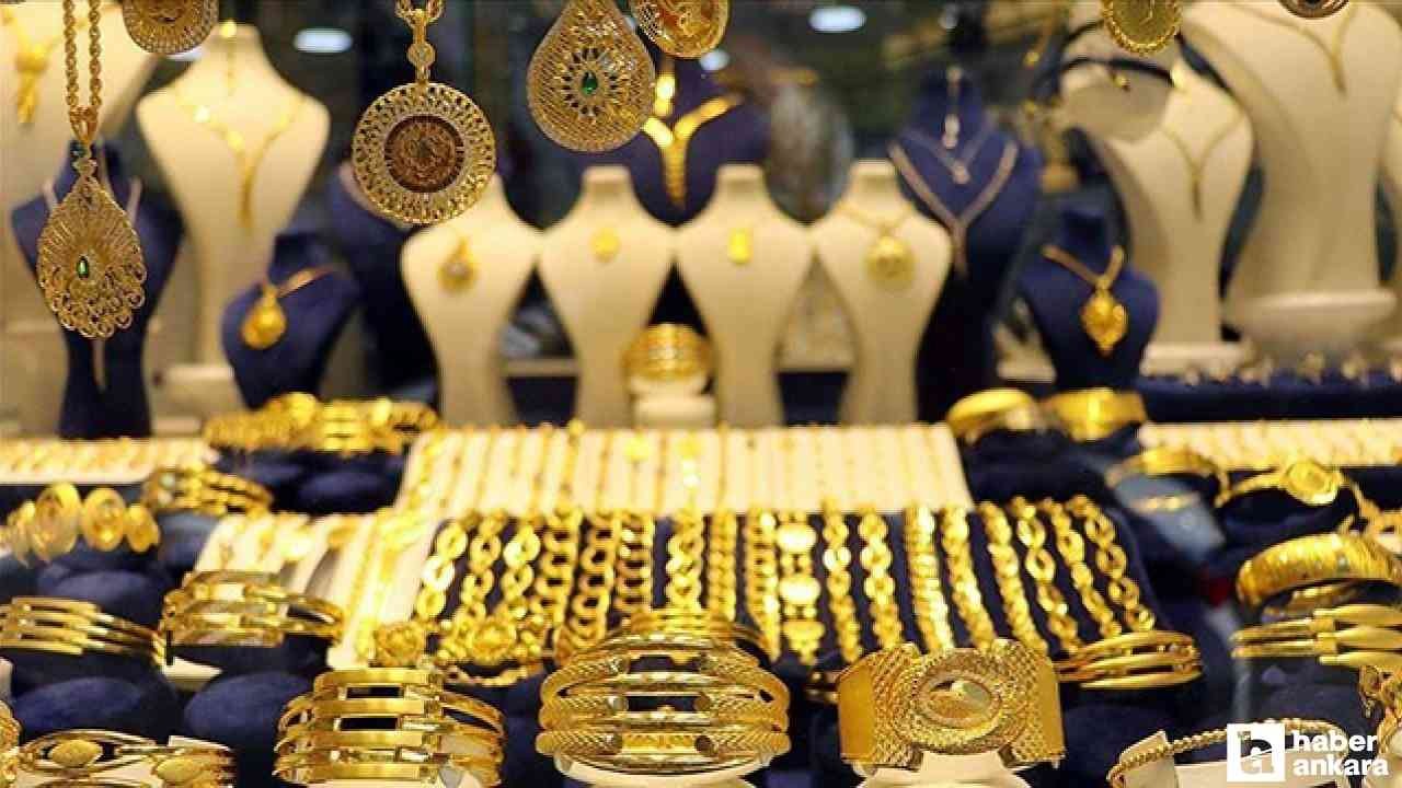Altın fiyatları yeni haftaya rekorla başladı! Gram fiyatları uçtu