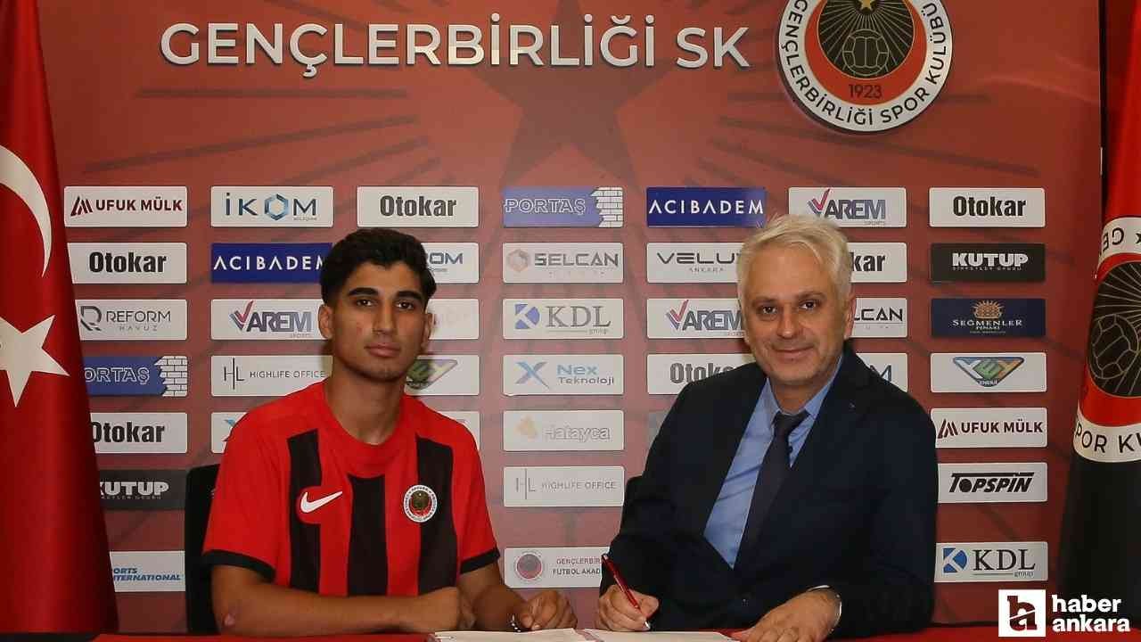 Gençlerbirliği, Seyfi Toprak Kıskanç ile profesyonel sözleşme imzaladı