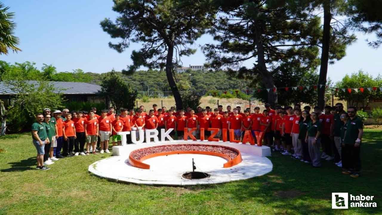 Türk Kızılay'ın Çamkoru gençlik kampı başladı!