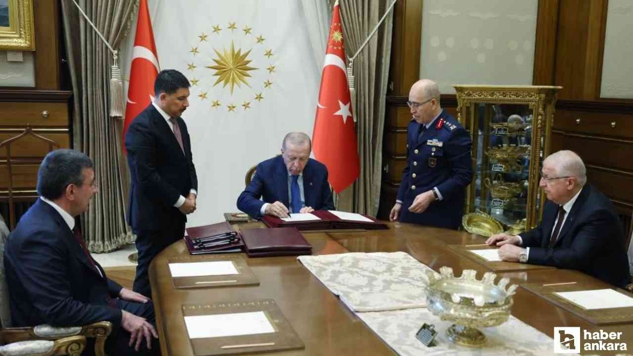 Cumhurbaşkanı Erdoğan imzaladı: 2025 YAŞ kararları açıklandı