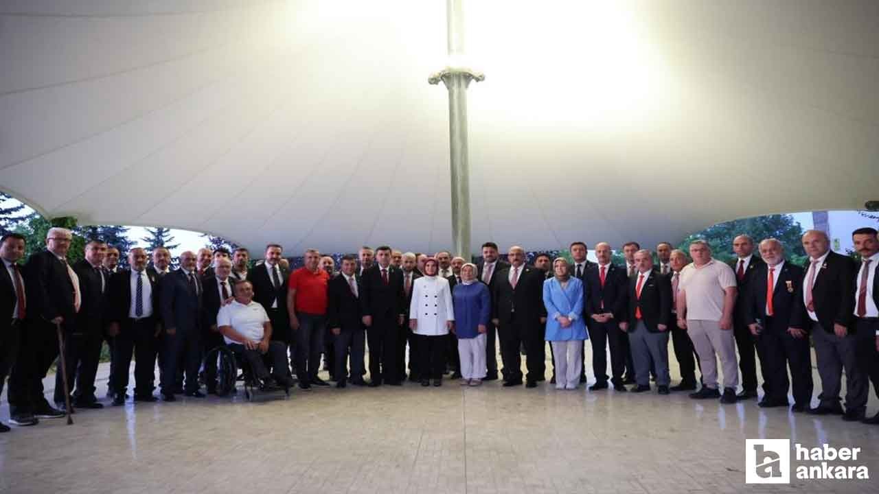 Bakan Göktaş, Ankara'da 81 ilin dernek başkanları ile buluştu