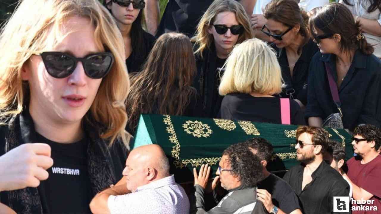 Baba acısı yaşayan Hayal Köseoğlu: 'Saatlerce scroll yapıp beynimi uyuşturuyorum'