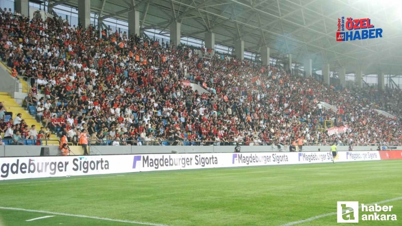 1560 gün sonra gelen ilk Süper Lig maçında büyük destek!