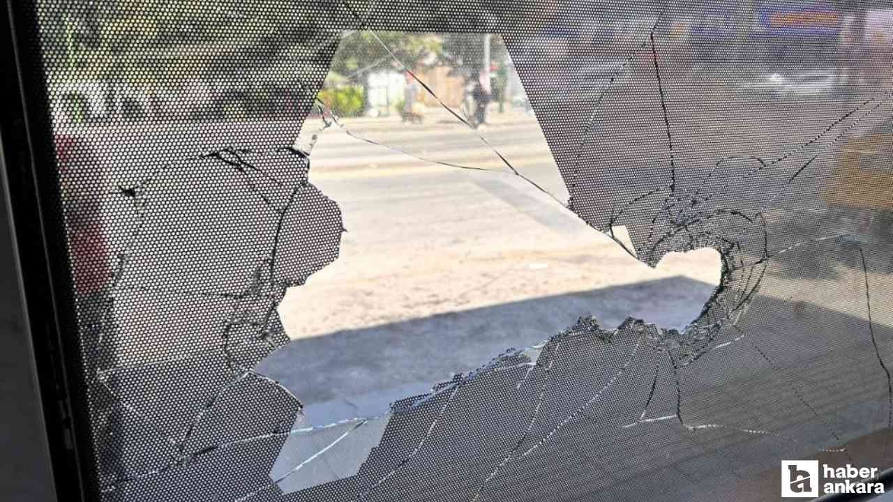 Mamak'ta taksi durağına kılıçlı saldırı: 1 kişi ağır yaralandı