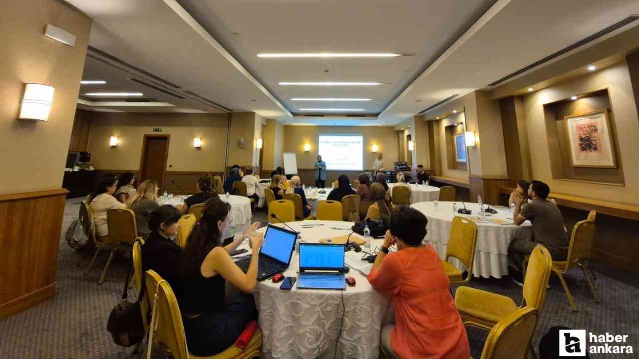 Komşu Anne projesi kapsamında Ankara'da 22 kişi eğitimlerini tamamladı