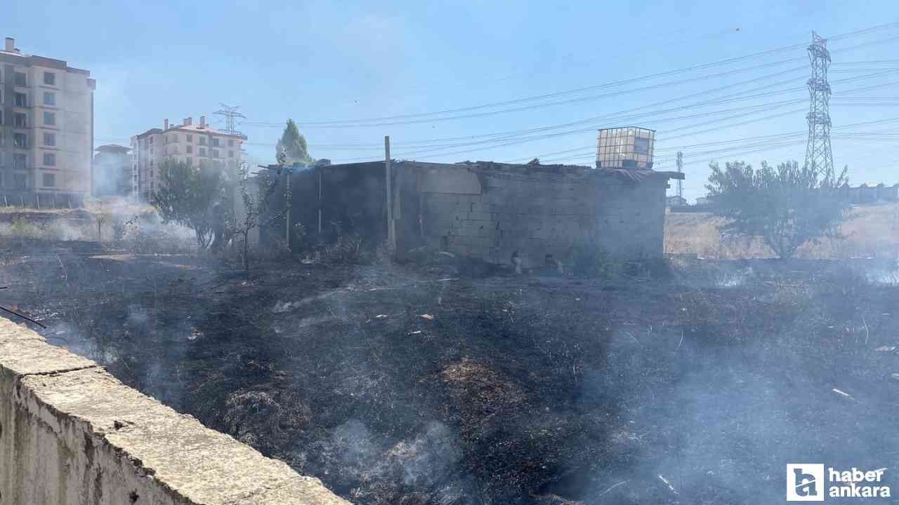Gölbaşı'nda inşaat alanında çıkan yangın itfaiye ekipleri tarafından söndürüldü