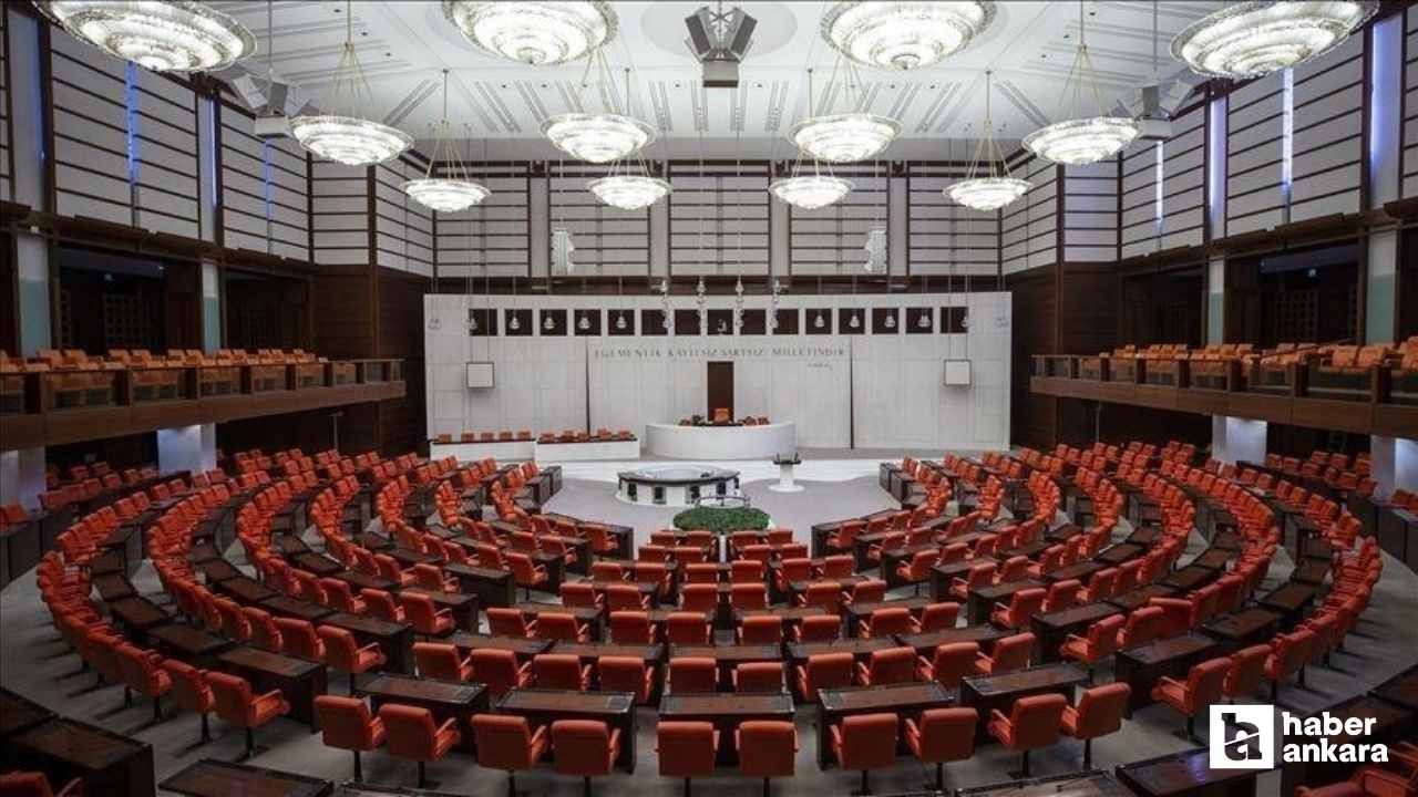 Numan Kurtulmuş TBMM'yi olağanüstü toplantıya çağırdı