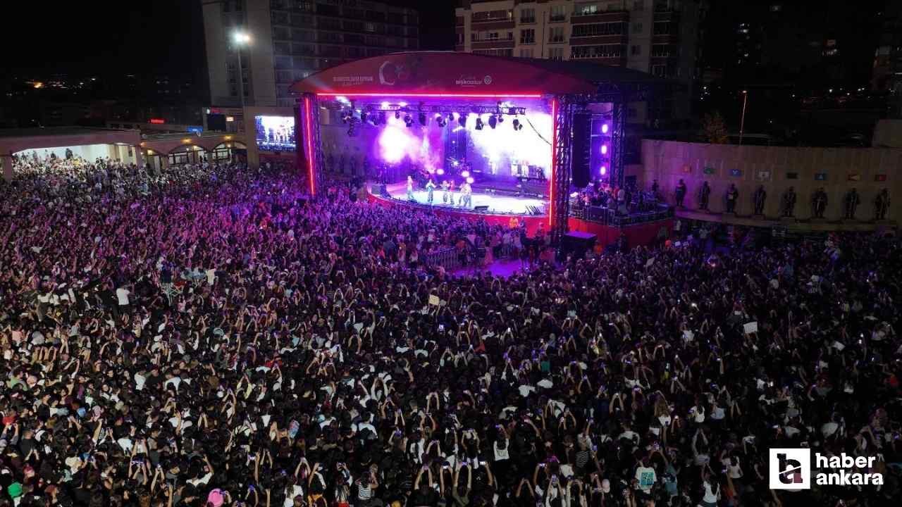 Etimesgut Belediyesi 30 Ağustos kutlamalarına konserlerle başladı